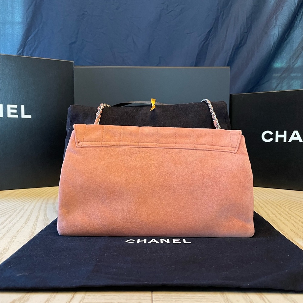 Authentic Chanel Handbag - Picture 7 of 10